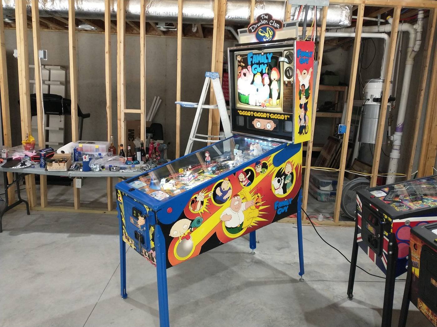 Family Guy Pinball Machine - Image 3