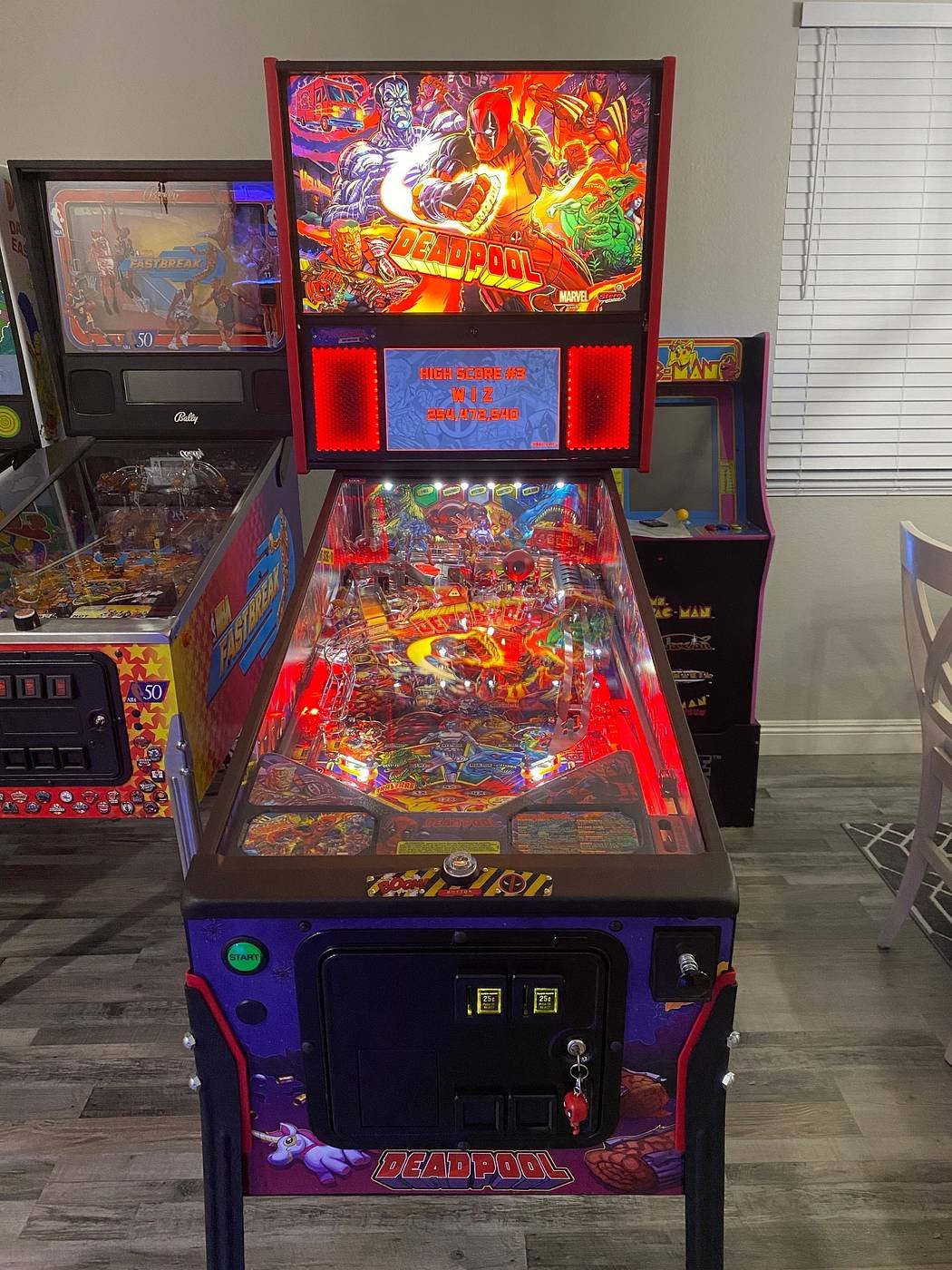 Deadpool Pro Pinball Machine by Stern - Image 6