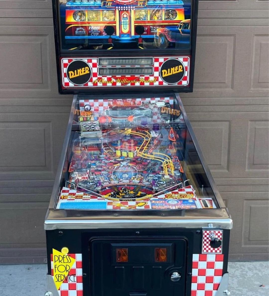 Diner Pinball Machine by Williams - Image 3