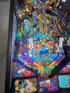 Simpsons Pinball Party Game Features
